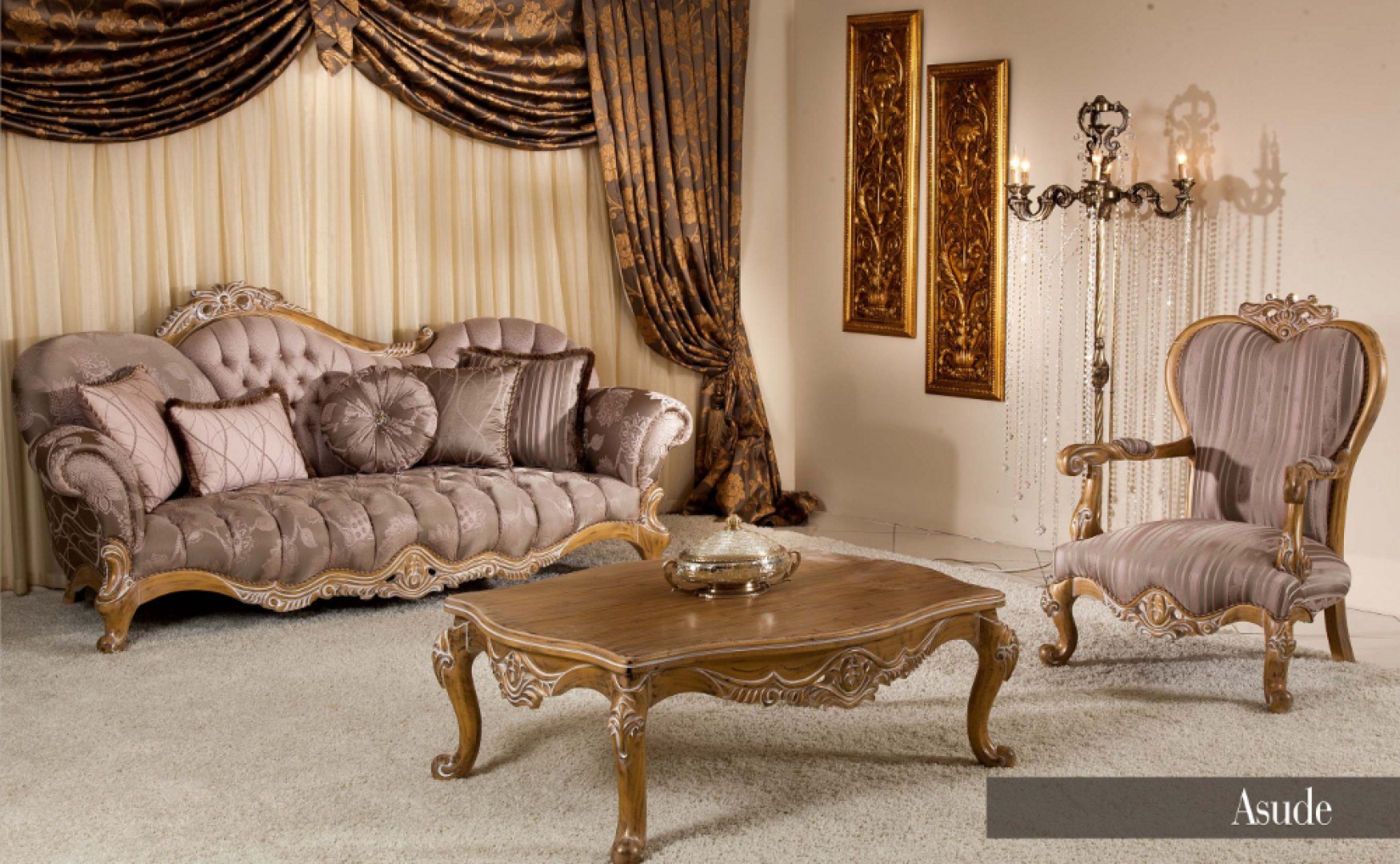 Asude Classic Sofa Set