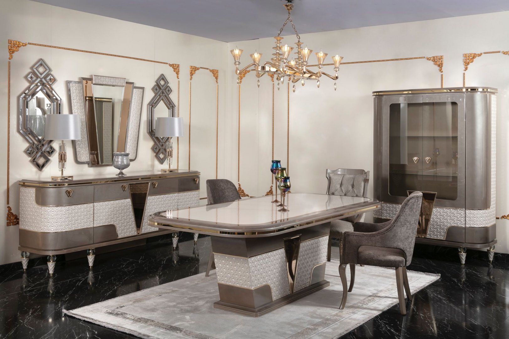 Malta Classic Dining Room Set